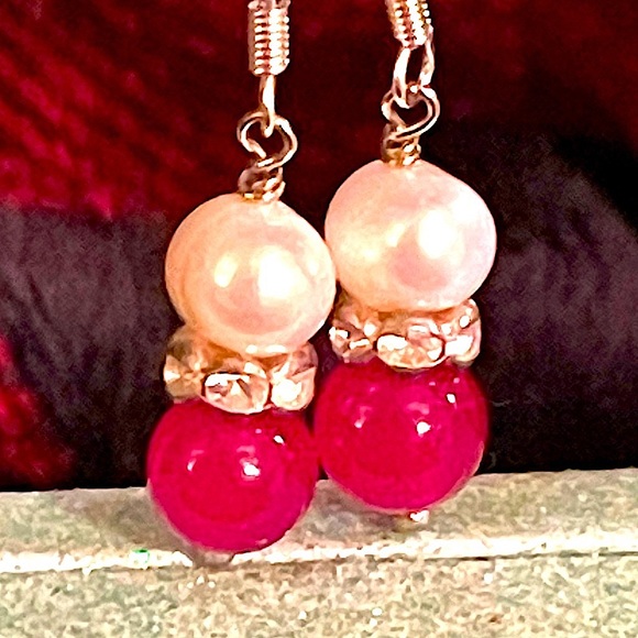 Red jade/freshwater pearl/crystal earrings sterling silver pierced - Picture 3 of 4